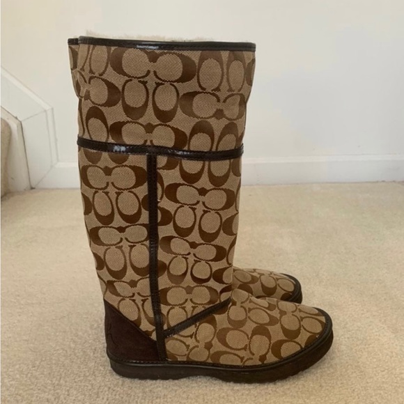 Coach Boots - Picture 5 of 7